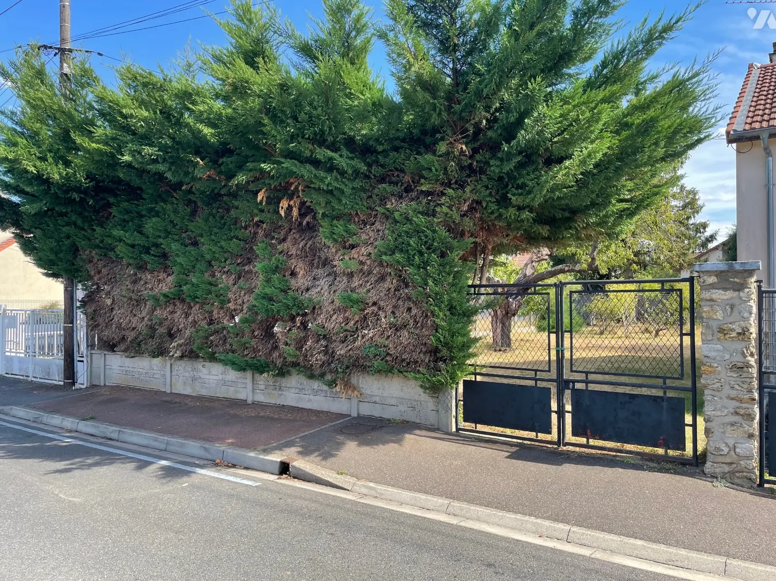 Photo du bien : Terrain 350 m² à Juvisy-sur-Orge (91) – vente chez le notaire le 13 novembre 2026
