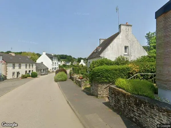 Photo du bien : Maison à Saint-Hernin (29) – vente au tribunal le 1 décembre 2026
