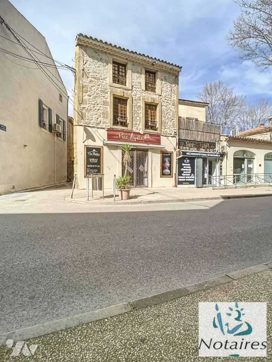 Photo du bien : Immeuble 95 m² à Eyguières (13) – vente chez le notaire le 11 décembre 2026