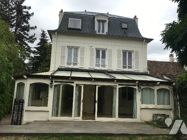 Maison à Montfort-l'Amaury
