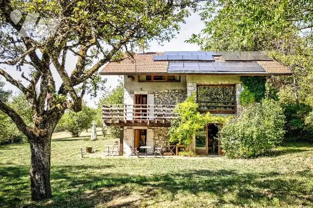 Maison à Clarafond-Arcine