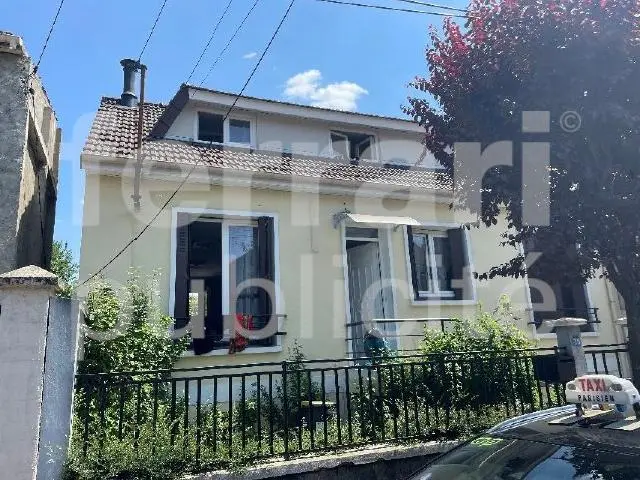 Maison à La Courneuve