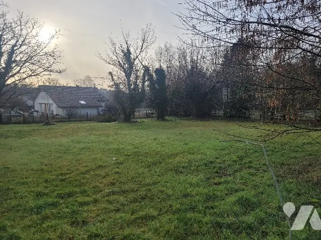 Terrain à Saint-Médard-en-Jalles
