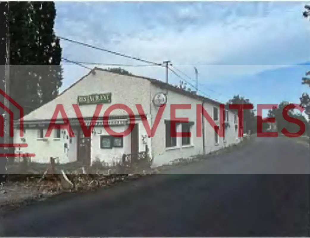 Photo du bien : Maison à Arçais (79) – vente aux enchères le 14 décembre 2026