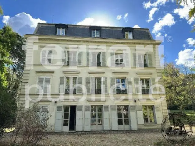 Maison à Marnes-la-Coquette