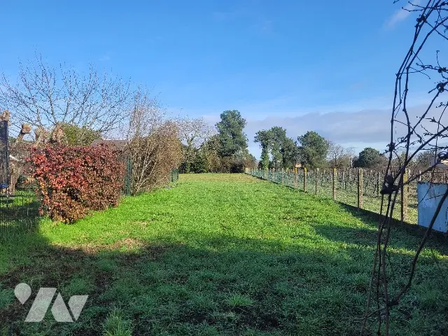 Terrain à Ambarès-et-Lagrave