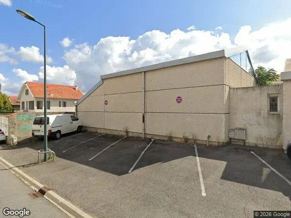 Photo du bien : Immeuble 792 m² à Savigneux (42) – vente au tribunal le 17 décembre 2026
