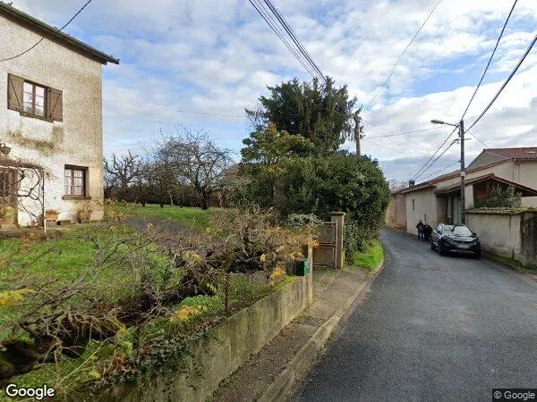 Photo du bien : Immeuble 250 m² à Cailloux-sur-Fontaines (69) – vente au tribunal le 3 décembre 2026
